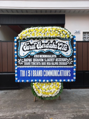 Papan Bunga Duka di Segala Anyar